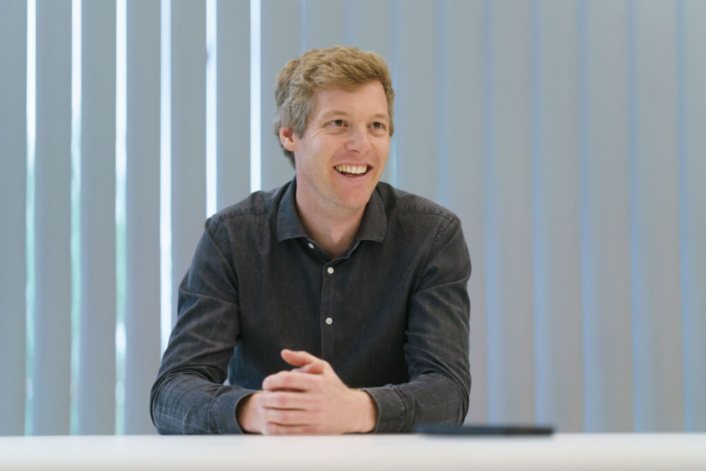 Datenleitung bringt Exoskelett in Bewegung 4 Mit der Datenleitung von Lapp konnten wir die besondere
Herausforderung der Armaktorik lösen.
Stefan Bozler,
Entwicklungsingenieur, FestoolStefan Bozler, Entwicklungsingenieur, Festool: Mit der Datenleitung von Lapp konnten wir die besondere Herausforderung der Armaktorik lösen.