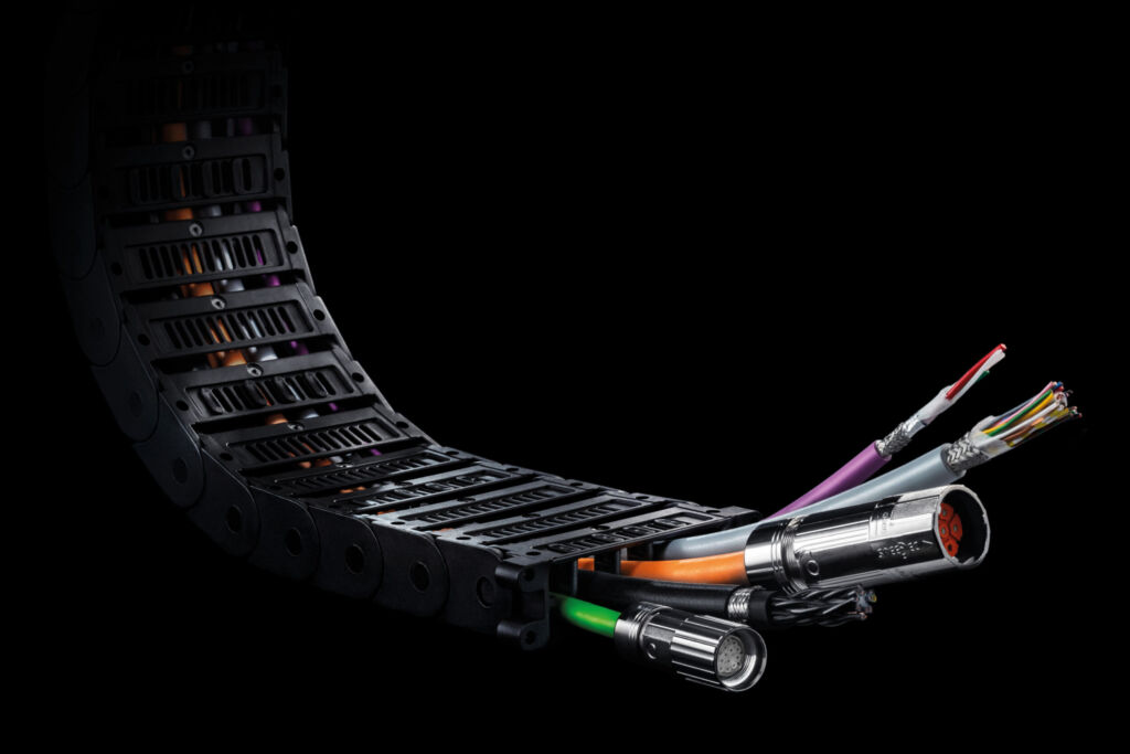 Portfolio für Energieführungssysteme 1 25 10 01 HELUKABEL Vorbericht SPS 2025 Bild 1