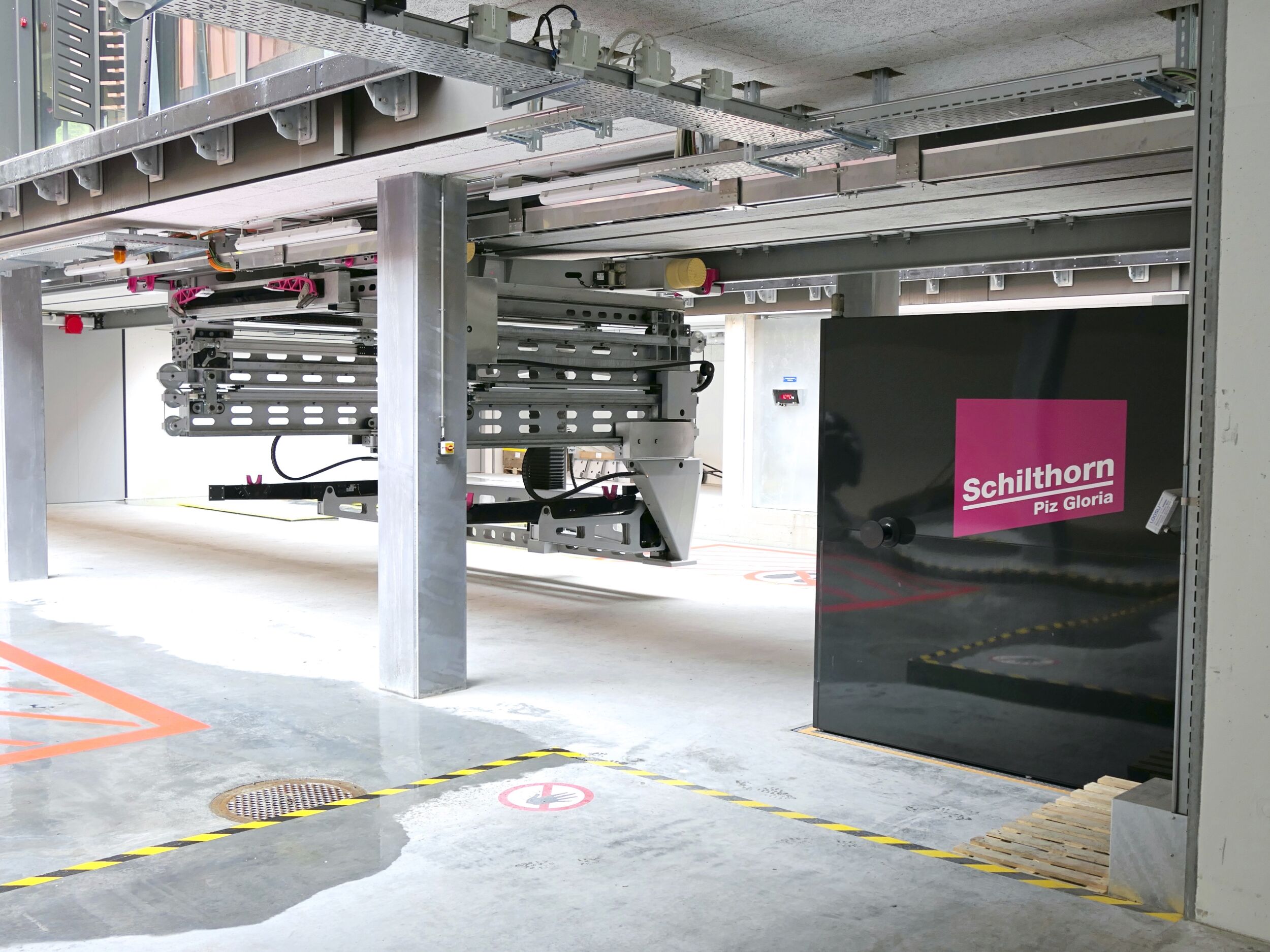 So sorgt ein mobiles Bedienpanel für sicheren Anhänge-Prozess an der Seilbahn