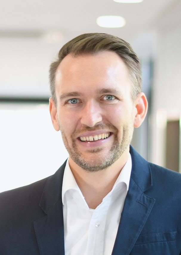 No-Code/Low-Code: Eine neue Ära im Engineering? 3 "Low-Code und
No-Code sind für uns kein Extra,
sondern ein Differenzierungsmerkmal."
Jan-Philipp Liersch,
Mitsubishi Electric Industrial
Automation
