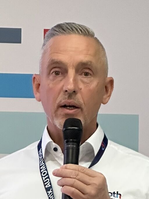 "Safety wird pl&ouml;tzlich nur noch eine App - das ist der gro&szlig;e Knaller."
Steffen Winkler, Bosch RexrothctrlX OS ist auf die Anforderungen des CRA vorbereitet.

Steffen Winkler, 
Bosch Rexroth