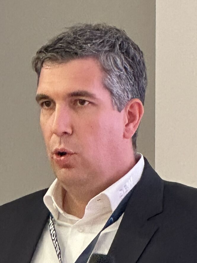 Wir wollen Best in 
Digital Integration sein - und ctrlX OS ist eine ideale Plattform daf&uuml;r.

Christian Kessler, 
SEW-Eurodrive