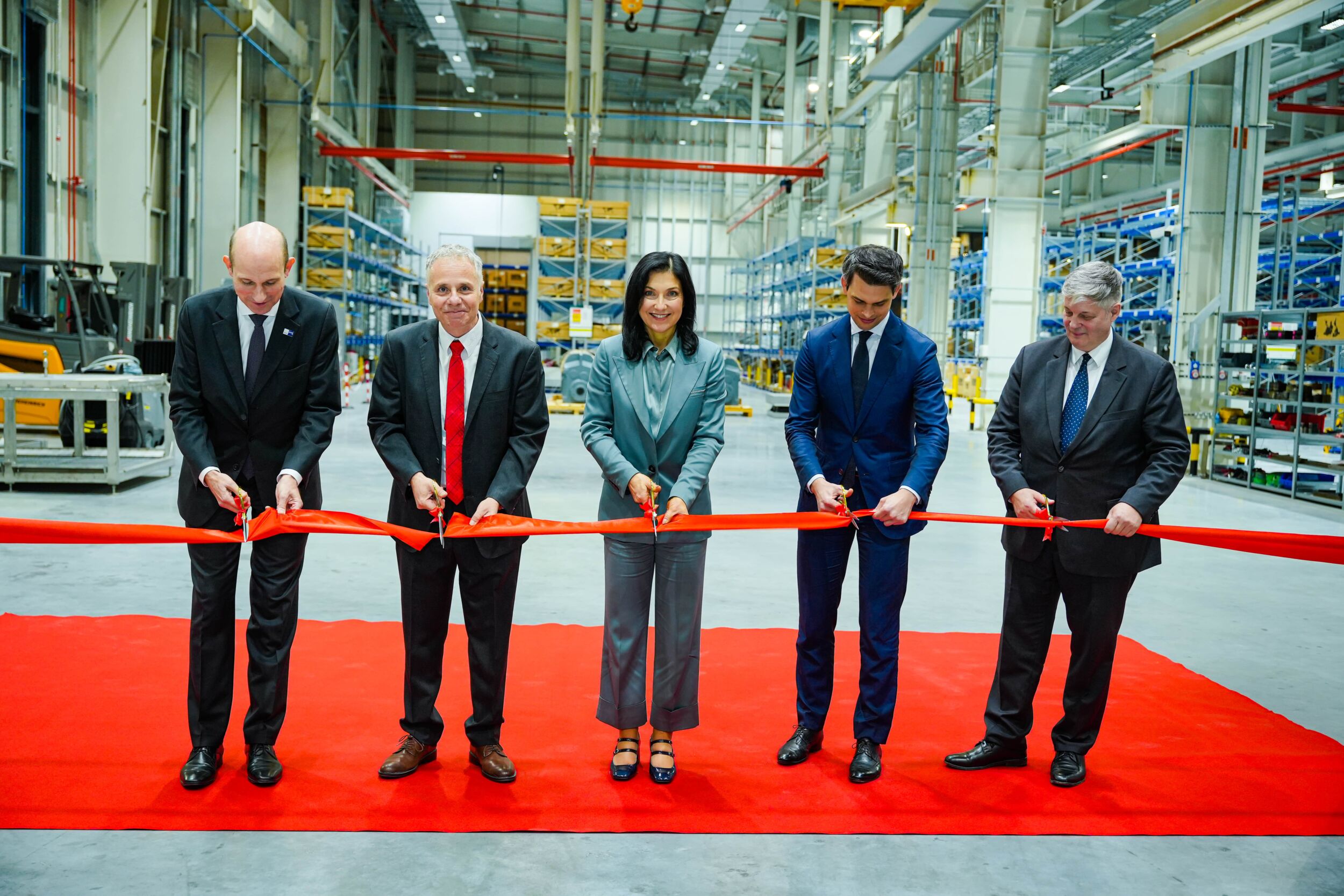 SEW-Eurodrive eröffnet neues Gebäude in Dubai 8 SEW-Eurodrive eröffnet neues Gebäude in Dubai