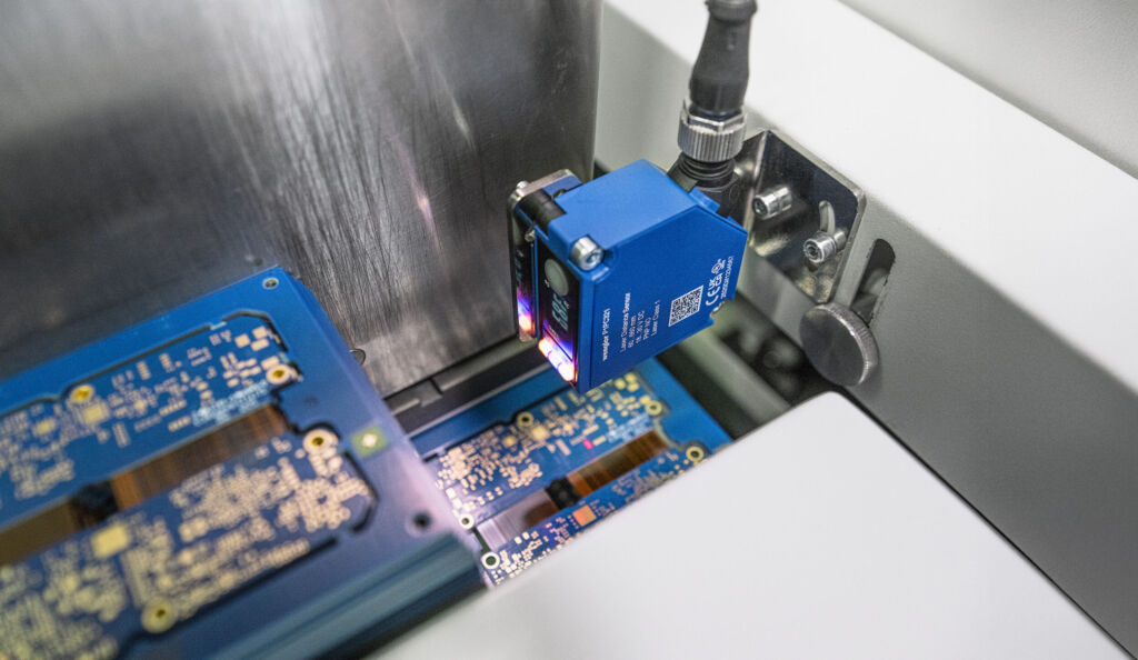 Präzision in Serie 2 Die Laserdistanzsensoren verbessern die Zuverlässigkeit in der Serienfertigung.