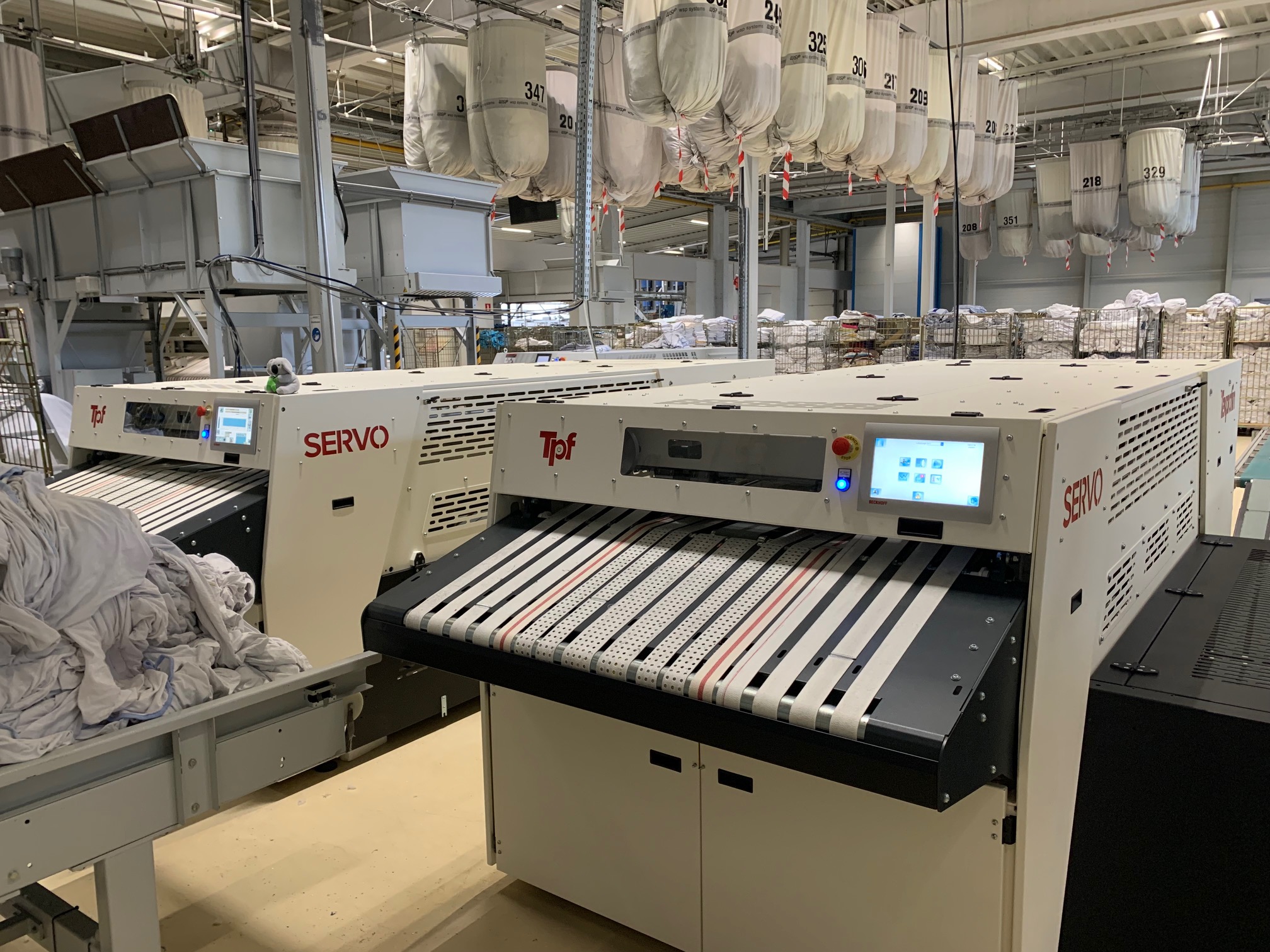 Hochdynamische Falttechnik trifft auf wartungsfreundliche Konstruktion