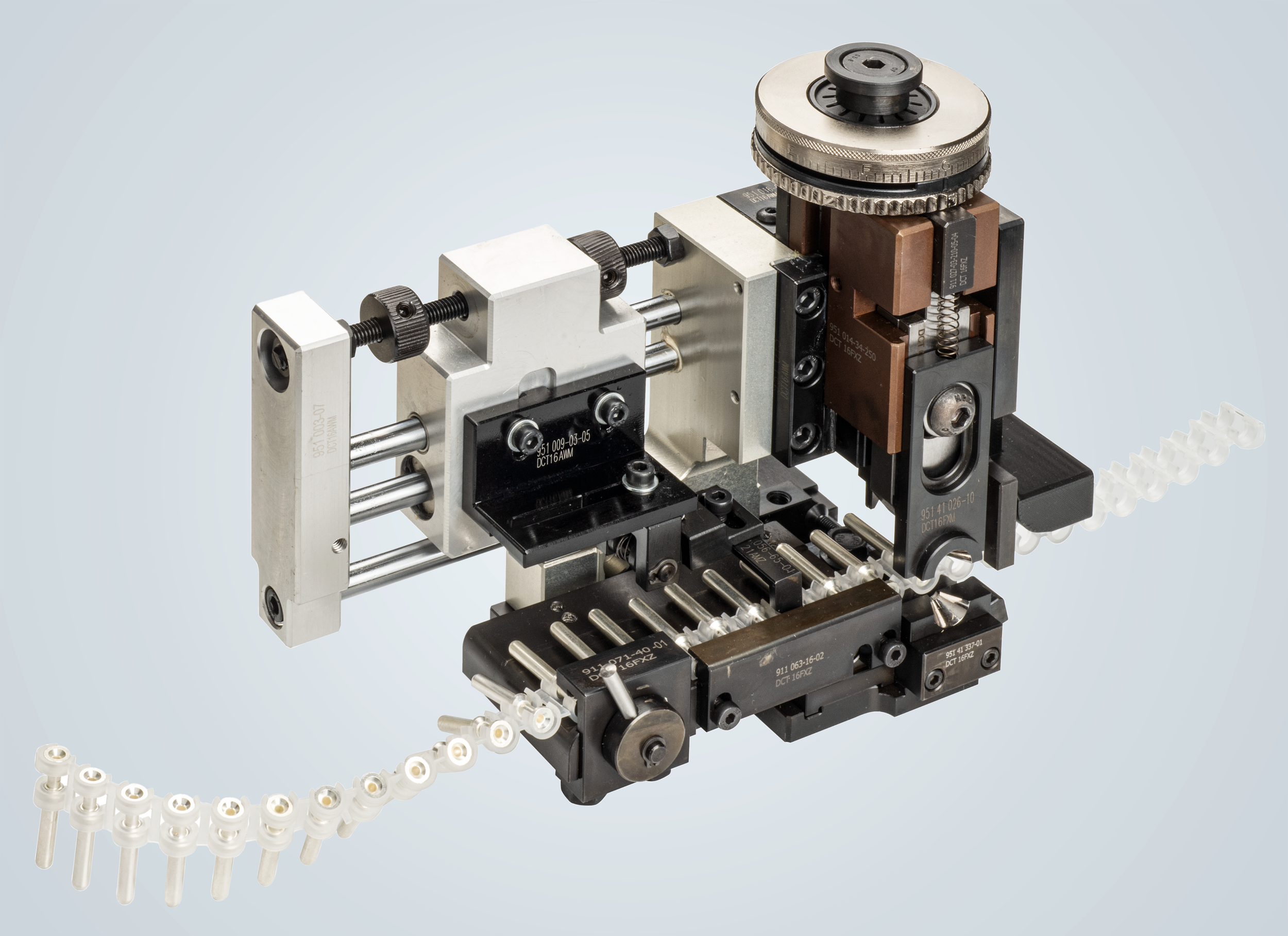 Mehr Tempo bei der Verarbeitung gedrehter Kontakte