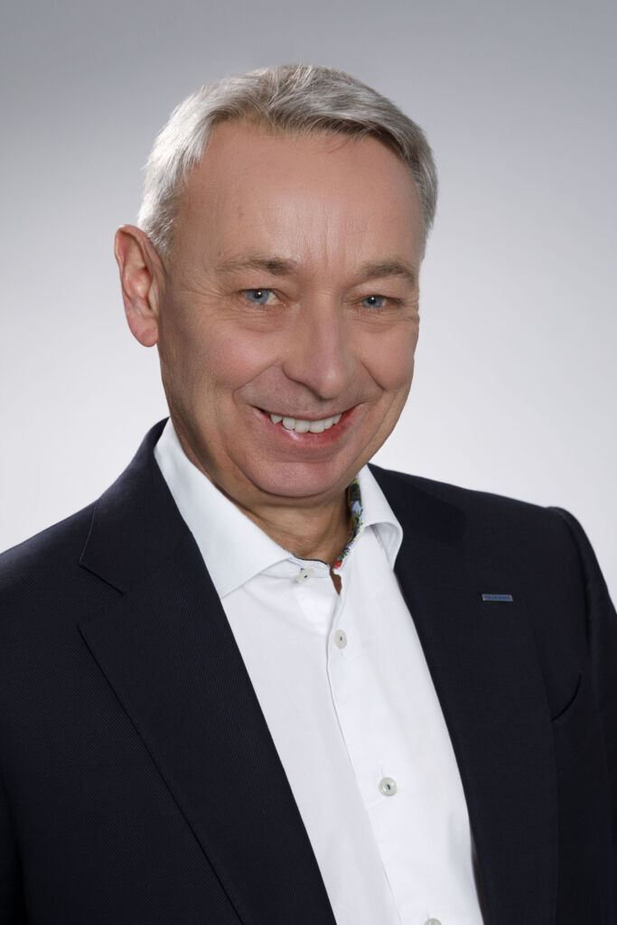 Bobbie Linkenbach, Senior Vice President Drives, Motion, Controls, Yaskawa Europe