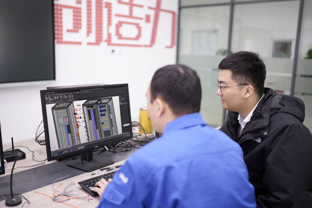 Digitale Exzellenz in China 3 Ein smartes, vernetztes System: Bei SGAC haben Lösungen und Produkte von Eplan und Rittal Einzug gehalten.