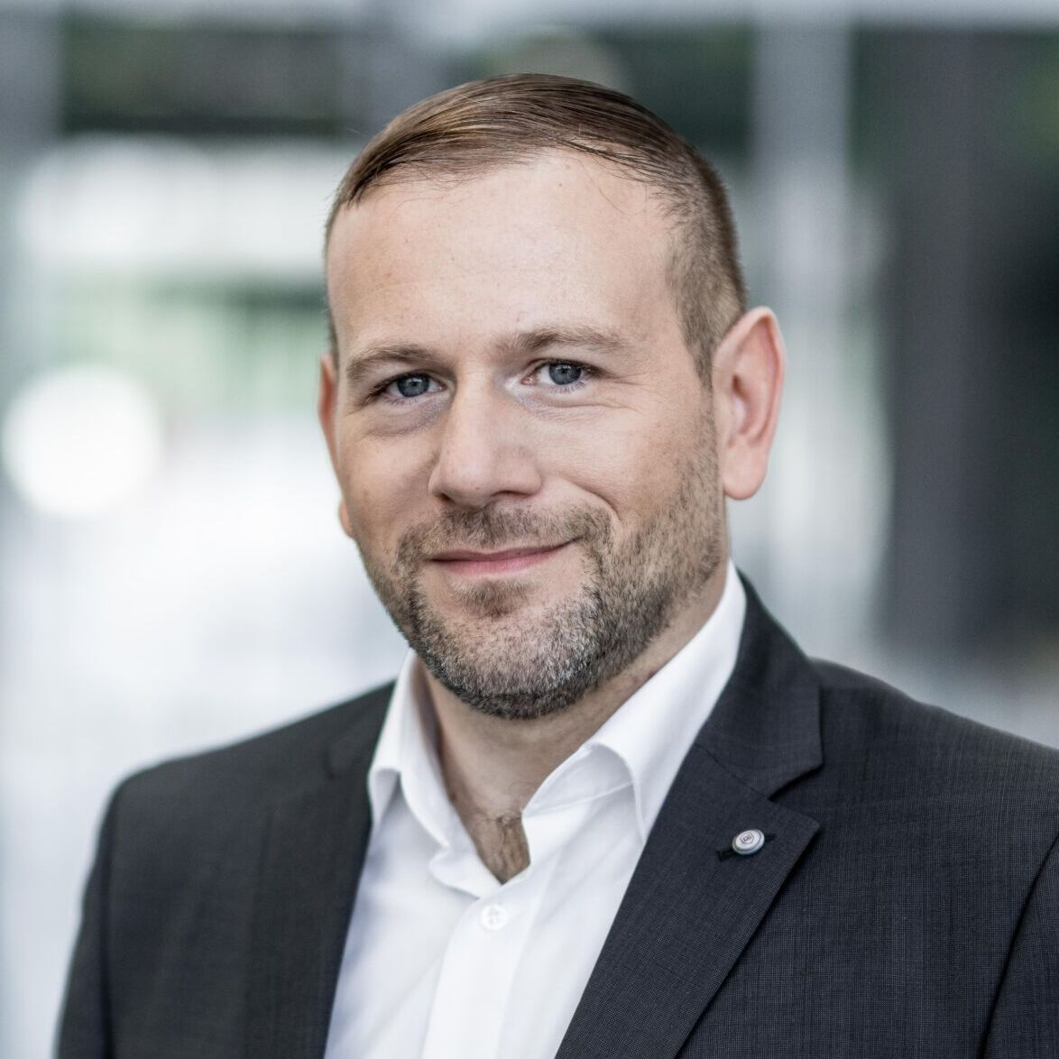 "Industrial AI basiert auf unseren industriellen Daten und unserem Wissen. Die Frage ist: Wollen wir diese Rohstoffe einfach aus der Hand geben?"
Thomas Rauch, Hilscher