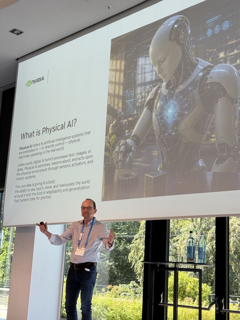 KI prägt die PLM-Community – Zahlen und Keynotes im Rückblick 4 Uwe Rechkemmer, Senior Sales Specialist Omniverse bei Nvidia, erläuterte die unterschiedlichen Ausprägungen der künstlichen Intelligenz.