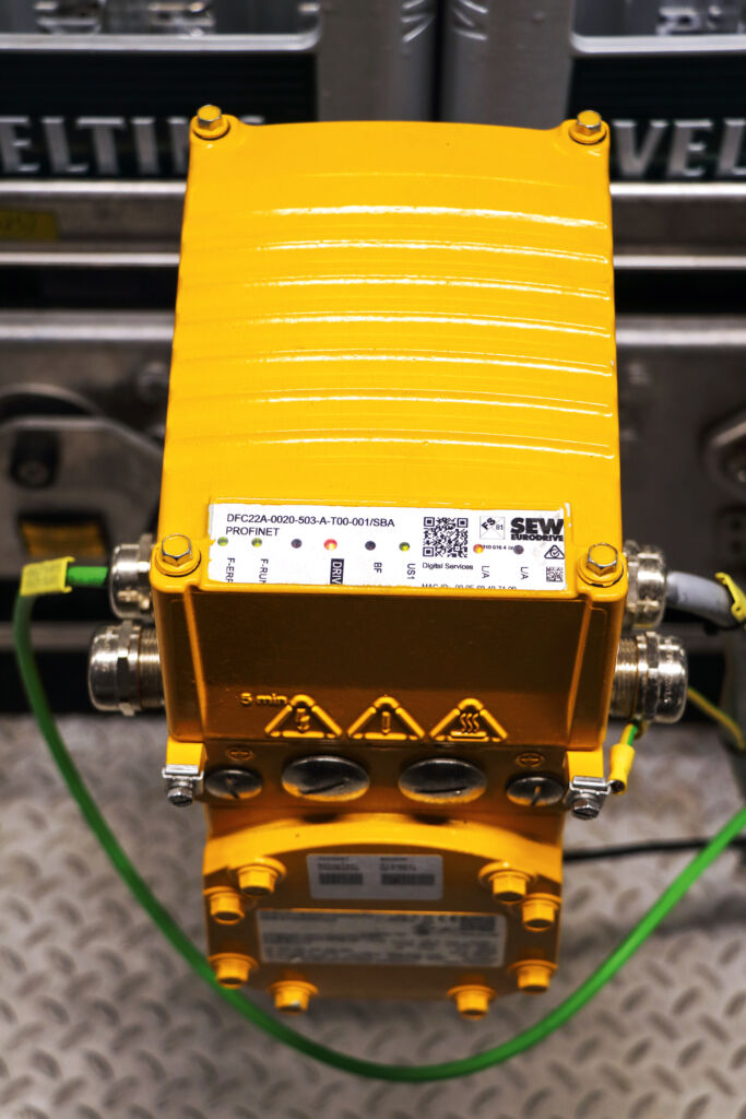 Raumgewinn direkt an der Abfülllinie 4 Bild 4 SEW0022 Profinet