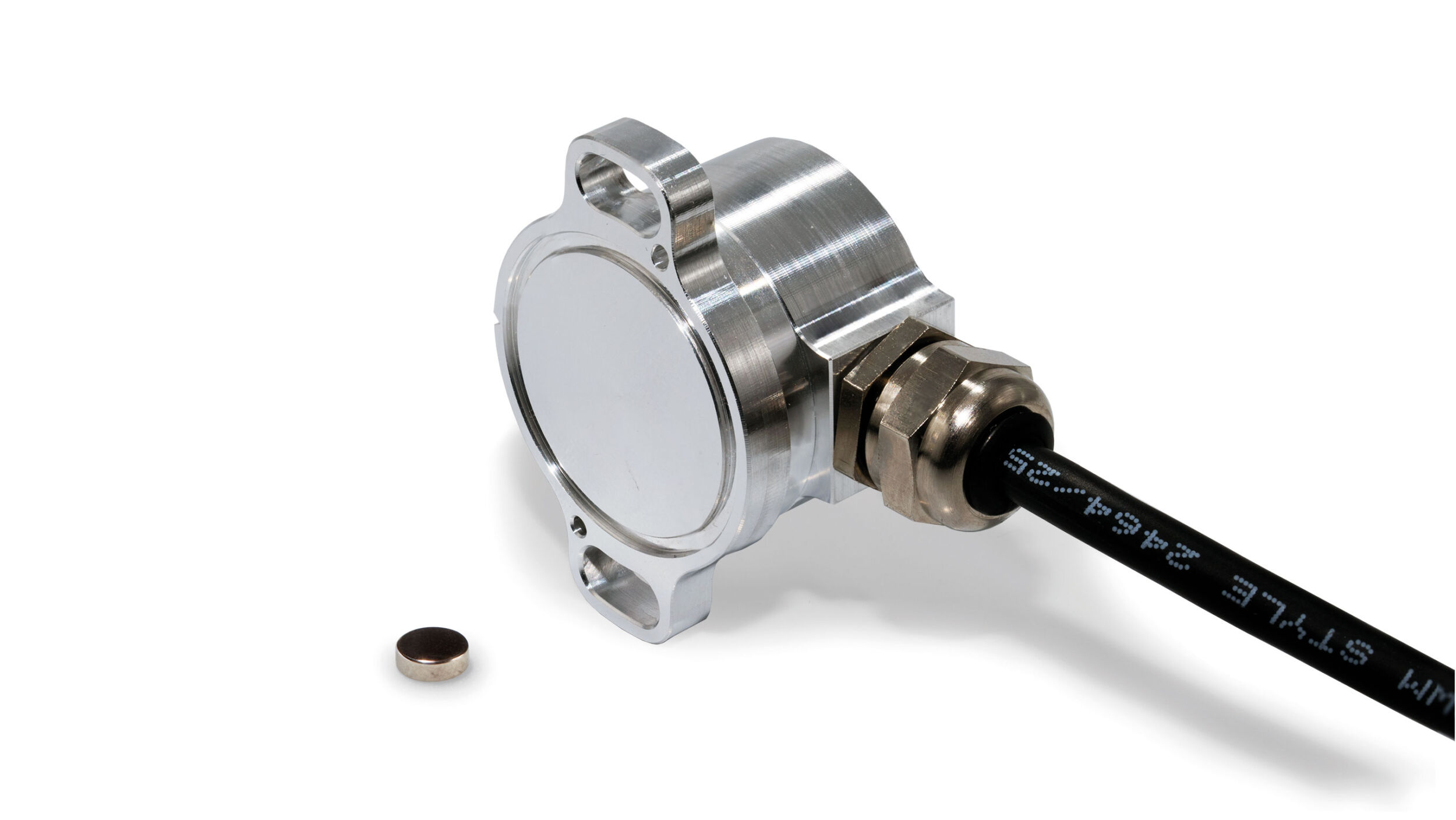 Die Selbstoptimierungsfunktion gleicht Abweichungen, die durch eine ungenaue Ausrichtung von Magnet und Sensor beim Kit-Encoder HTx25K entstehen, automatisch aus. Bild: MEGATRON Elektronik GmbH & Co. KG