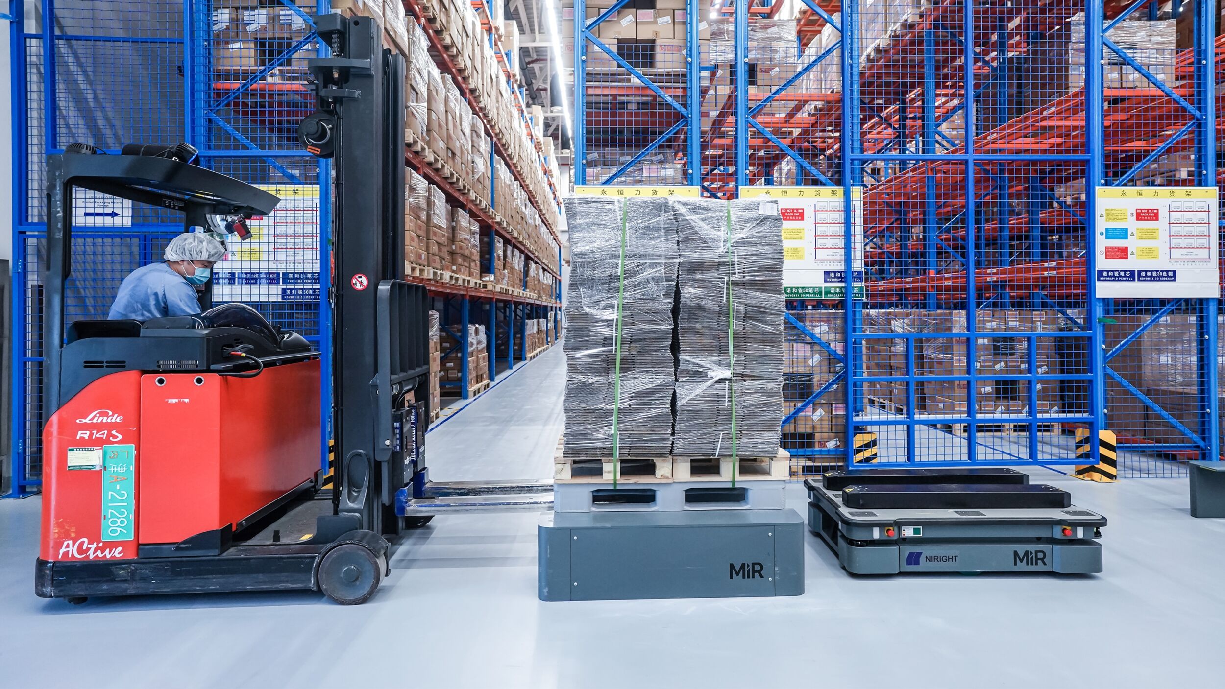 KI-gestützte Roboter helfen Arbeitskräftemangel zu bekämpfen