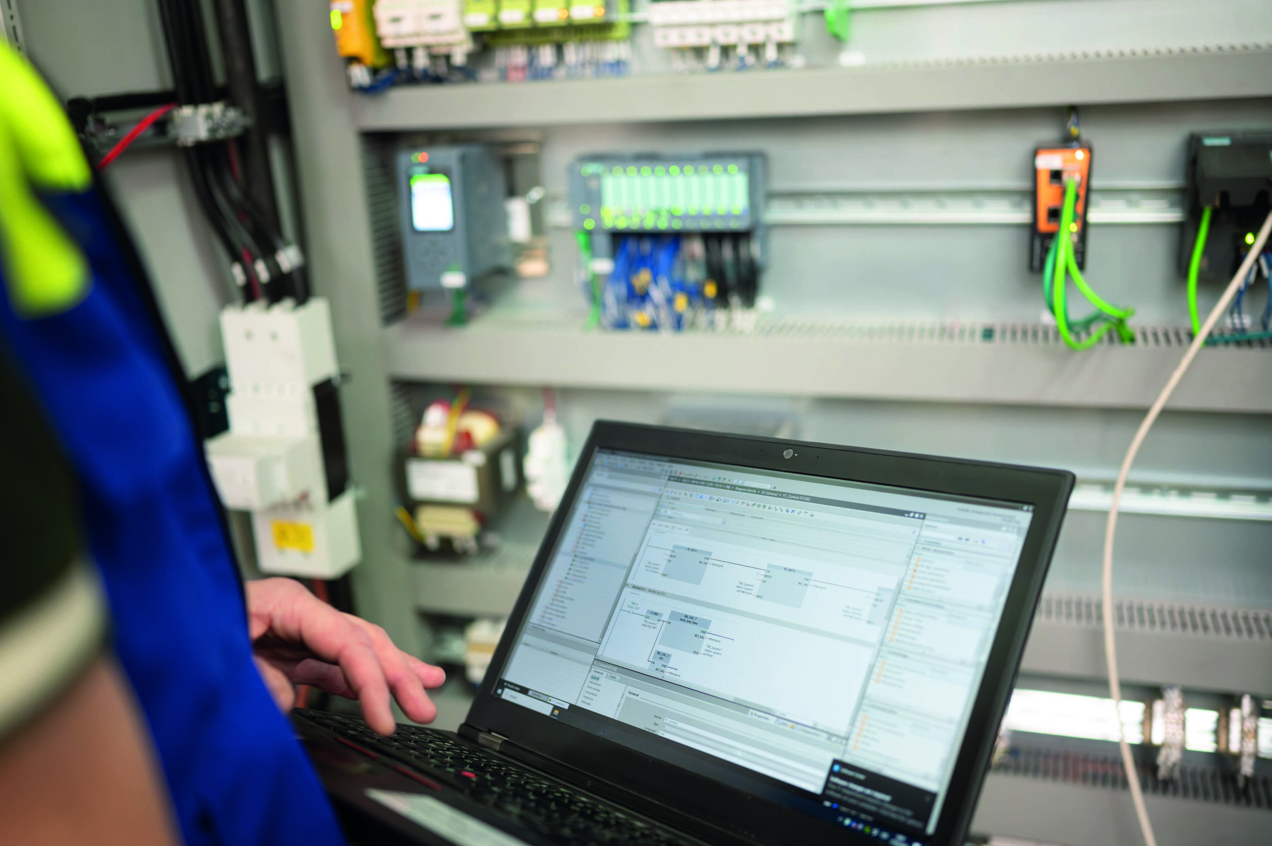 Mit dem Minor-Release auf Version 6.0.2.0 bietet Accon AGLink Support für die aktuellen Firmwares der S7-1200 und S7-1500 sowie Zugriff auf TIA Portal V19-Projekte.