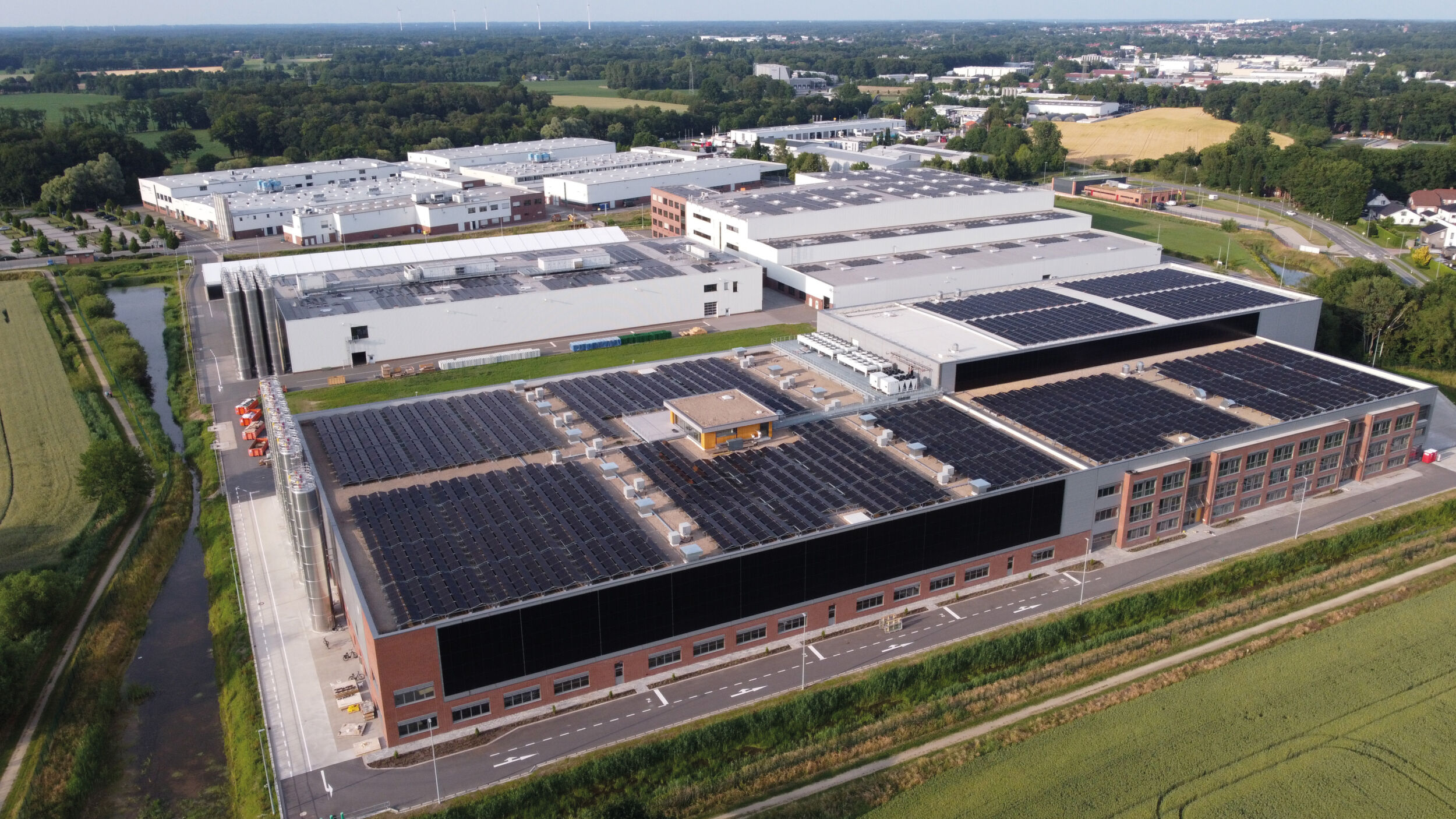 Poeppelmann KAPSTO neue Halle 43 cmyk