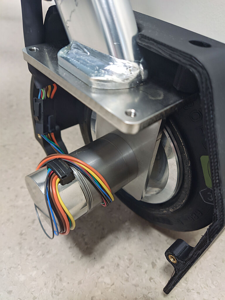 Die Antriebslösung für den Einkaufswagen erforderte eine robuste und leistungsfähige Hardware.