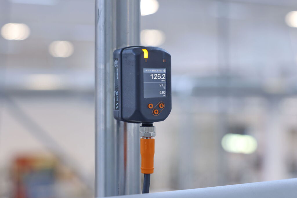 Der Druckluftsensor erfasst neben dem aktuellen Volumenstrom auch weitere Messwerte.