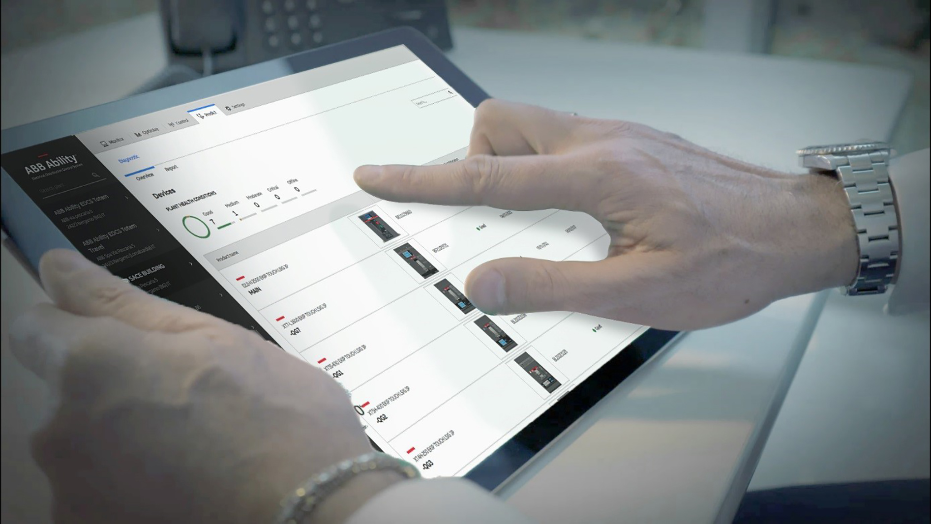 Die Plattform ABB Ability Energy and Asset Manager von ABB kann unter anderem vom Tablet aus bedient werden.