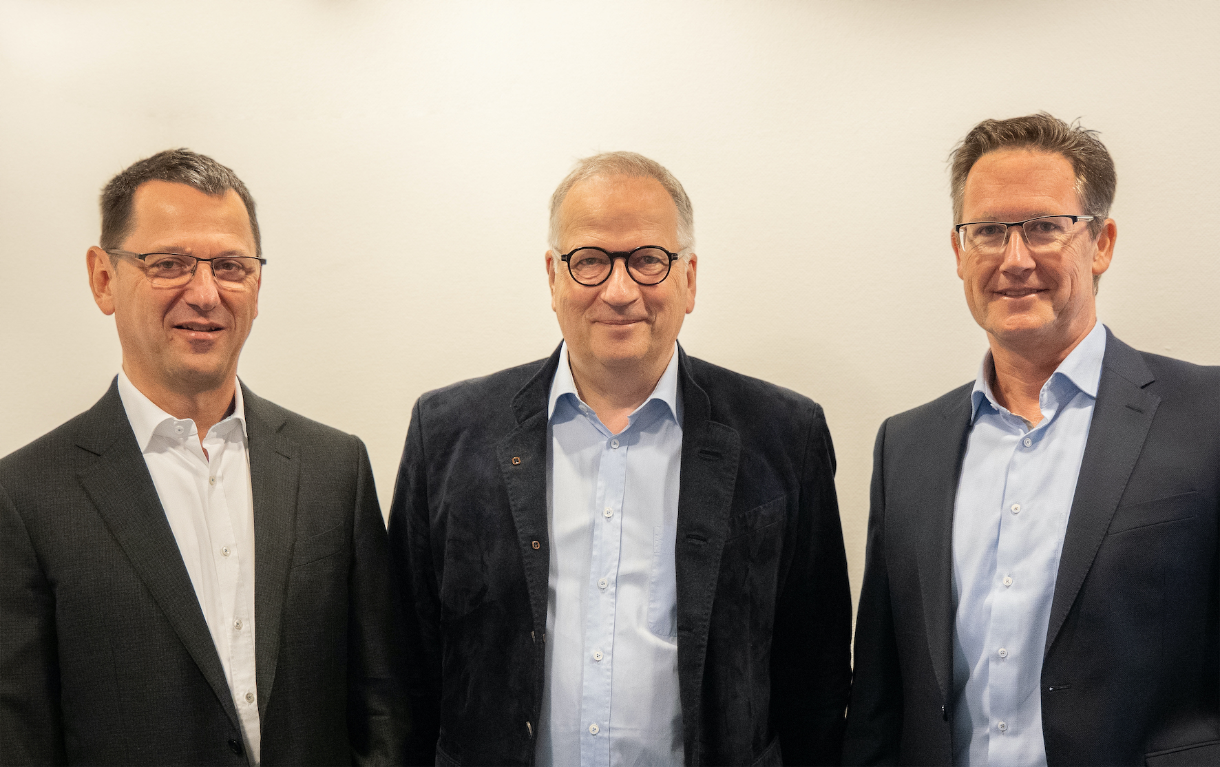 v.l.n.r Frank Heines (Mitglied des Vorstands bei SpiraTec), Dr. Uwe Ganzer (Vorstand der Onoff AG), Andreas Schadt (Vorstand der SpiraTec AG)
