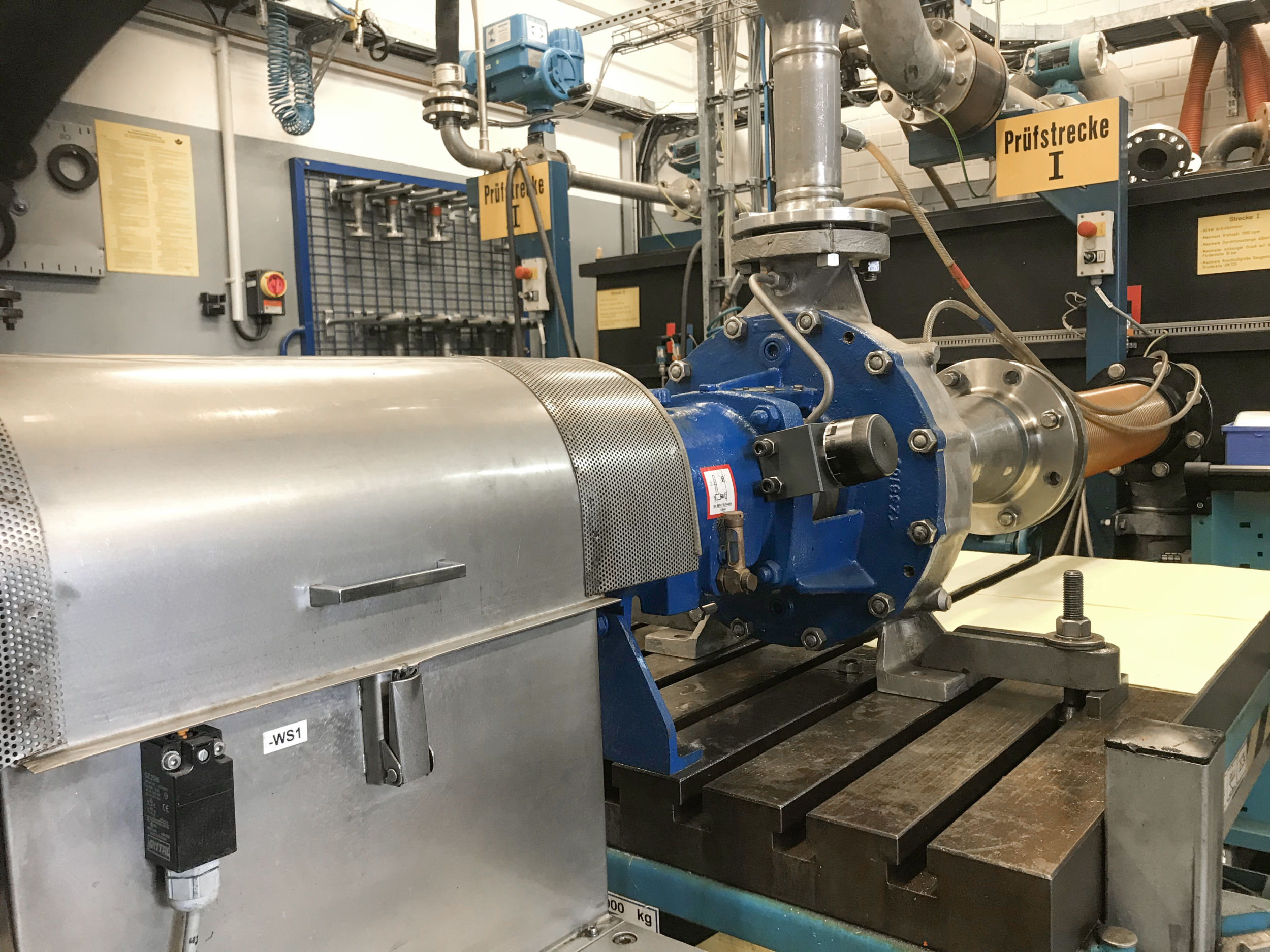 Mit dem Sensor U-sense Vibration lassen sich Pumpen einfach überwachen und wertvolle Informationen für Betrieb und Wartung gewinnen.