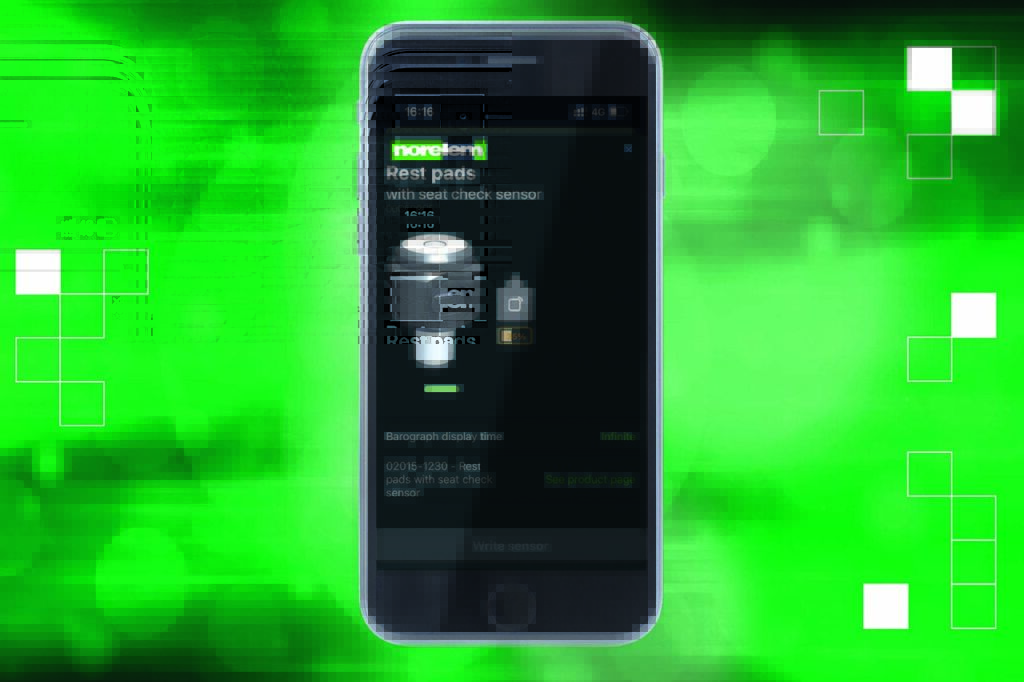  Mit der Web-Anwendung kann ein Spannsystem einfach per Smartphone, Tablet oder Desktop gepr&uuml;ft werden - vor, w&auml;hrend sowie nach der Bearbeitung.