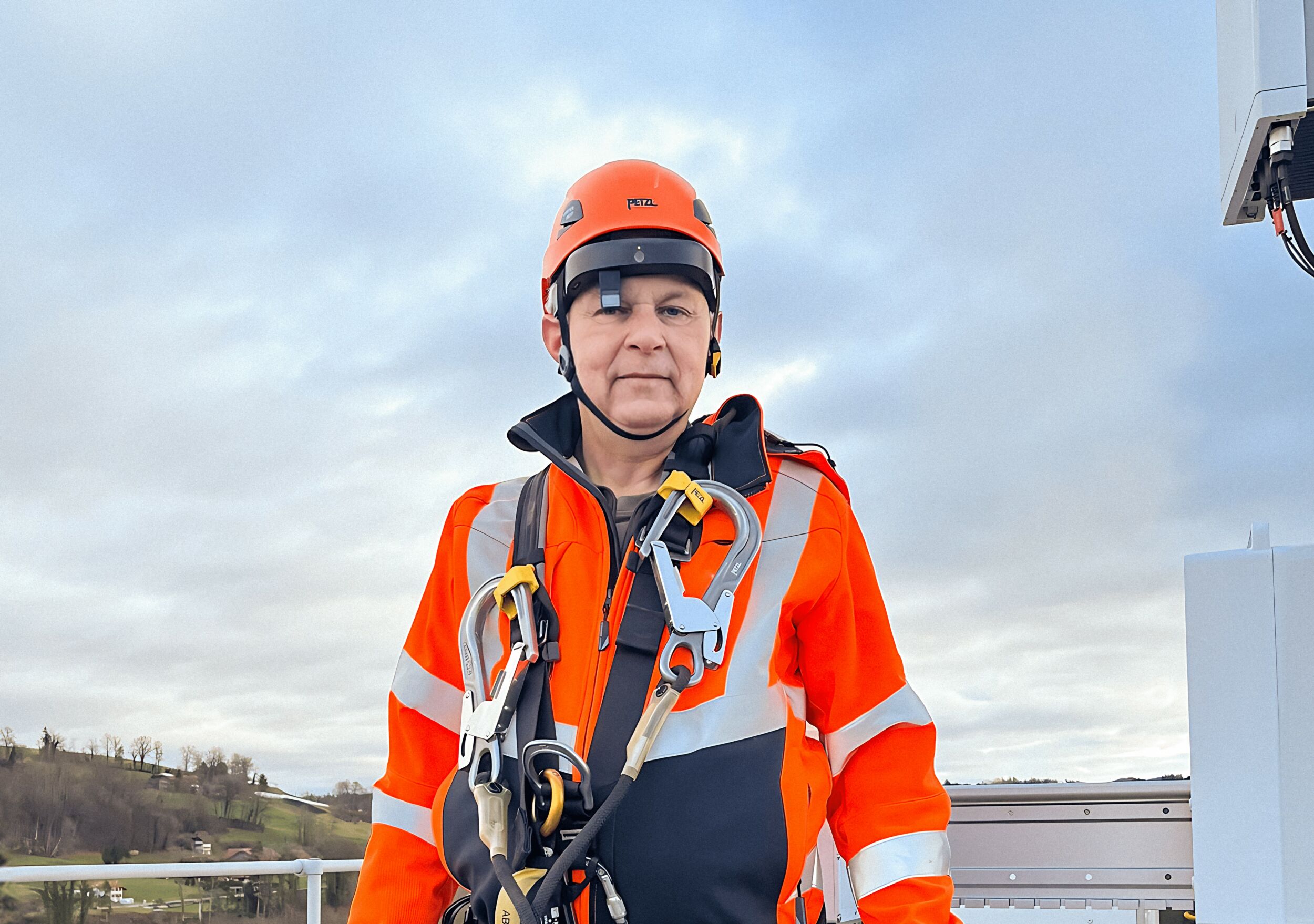 Almer Arc2 field sup Cablex Bild 1