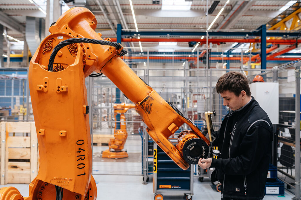 Generalüberholte Robotersysteme helfen Wartungskosten zu senken und
Investitionsrendite zu erhöhen.
