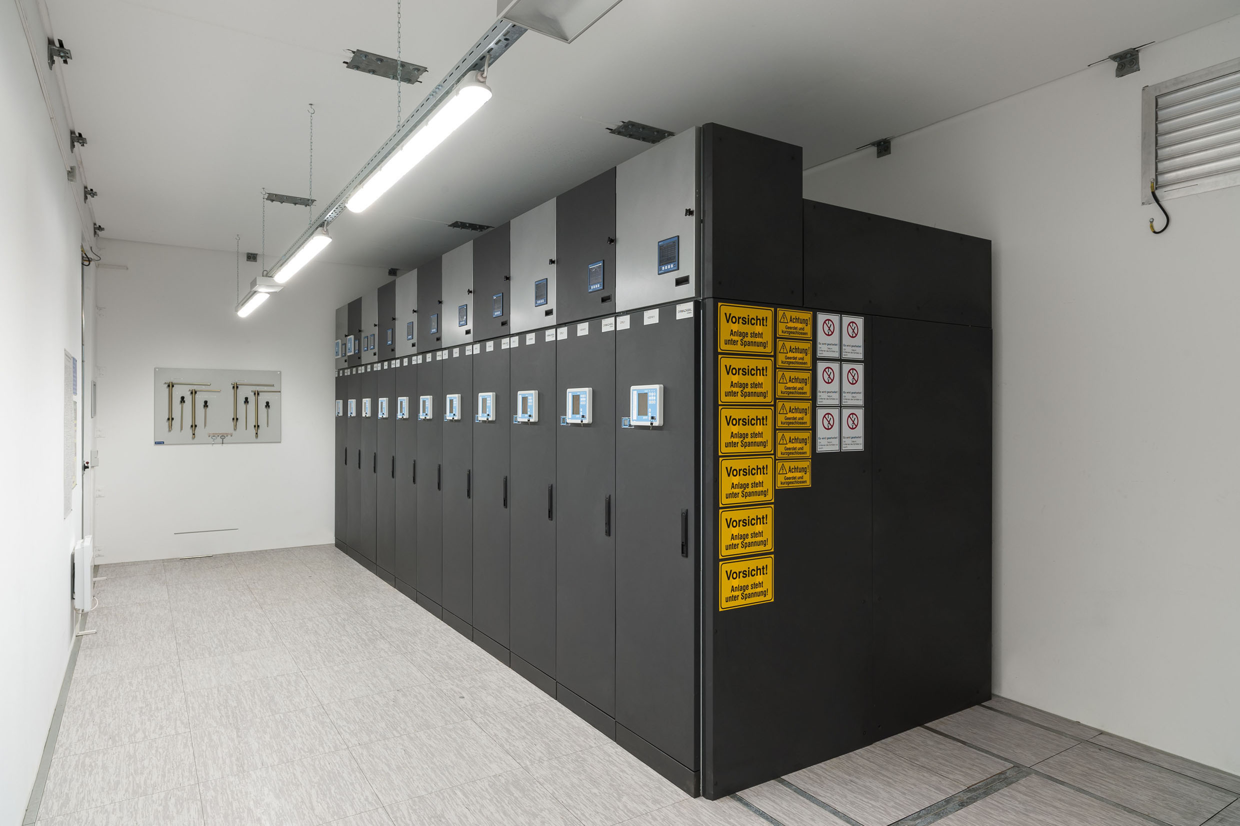Schaltanlage und Betonstation aus einer Hand