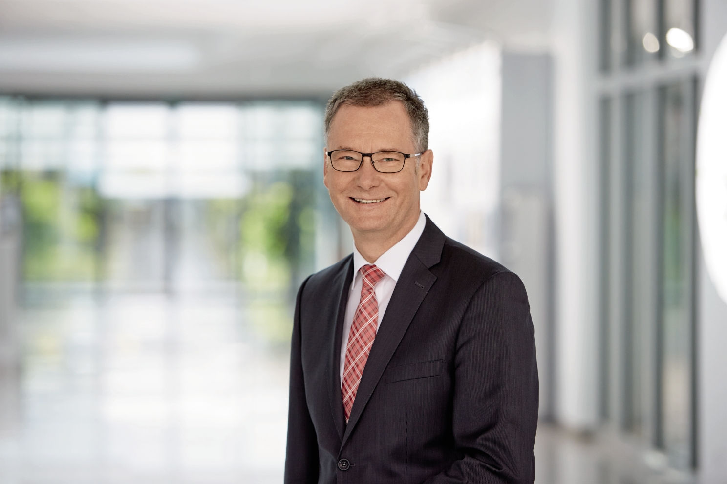 Phoenix Contact rechnet 2016 mit realem Umsatzwachstum von 2%