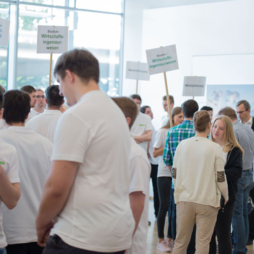 ‚Tag der Ausbildung‘ zieht wieder mehrere hundert Besucher an