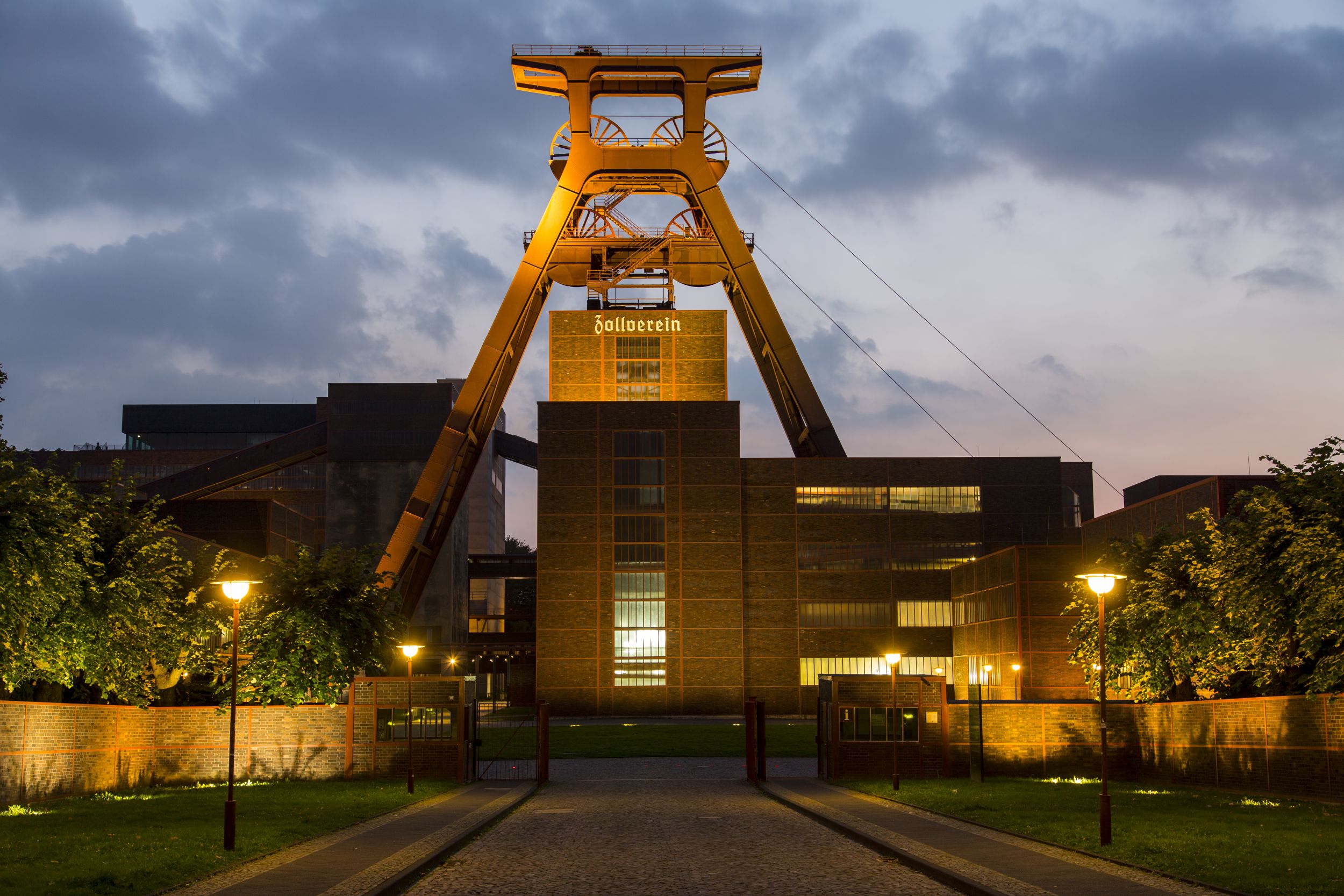 Network SCHALTSCHRANKBAU 2018: große Resonanz auf Premiere in Essen