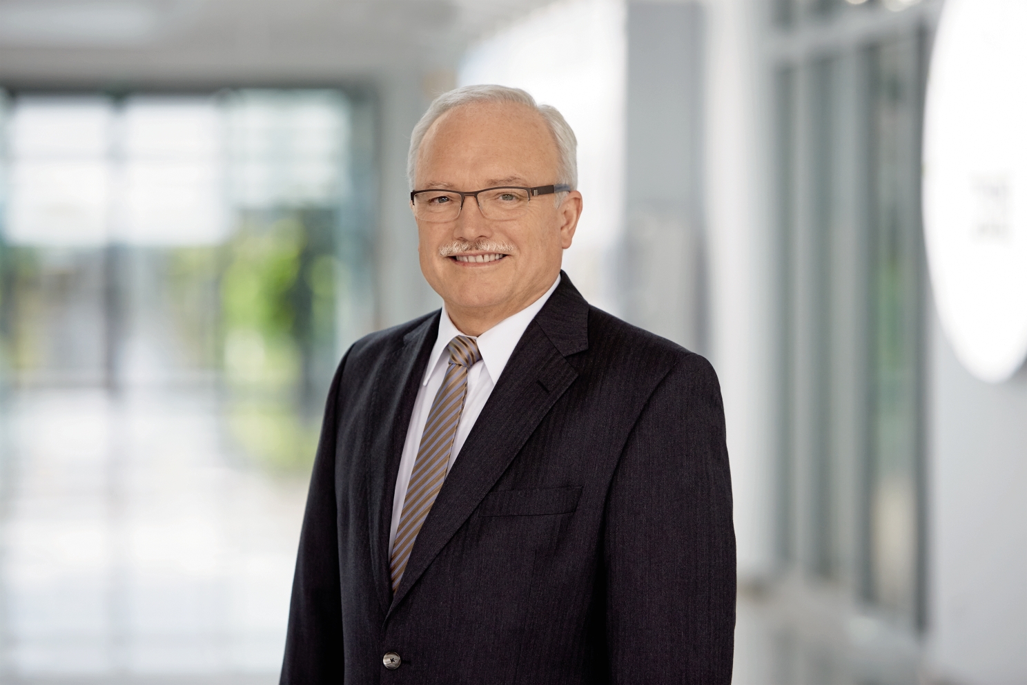 web 138059 Dr Heinz Wesch