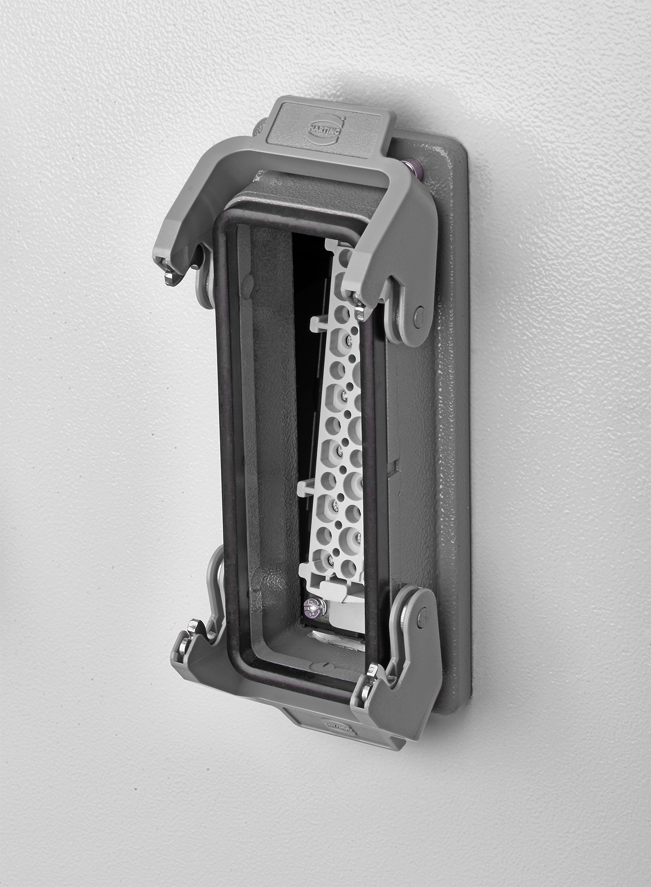 Metallgehäuse für einfachere Schaltschrank-Montage