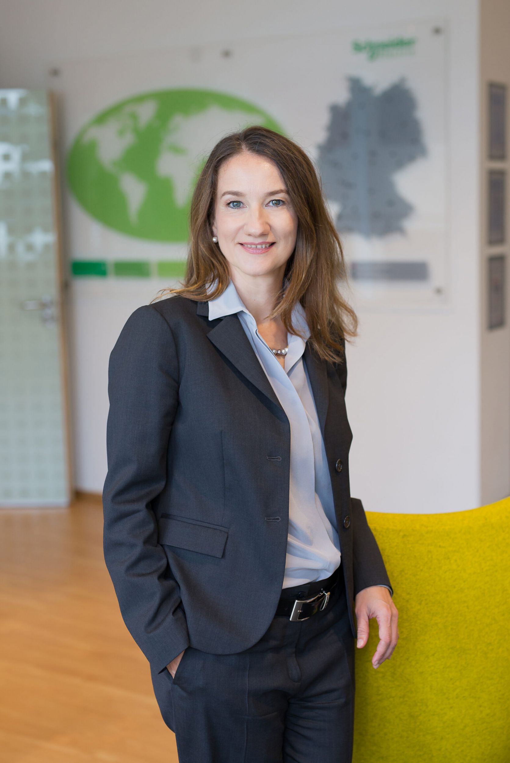 Schneider Electric: Barbara Frei ist Executive Vice President Industrial Automation