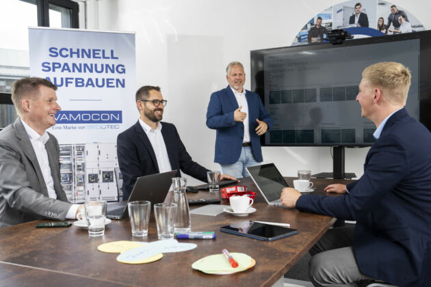 Bild 1 | Aus der ersten Beratung entsteht auf Basis der Empfehlungen von Orgavision gemeinsam das Konzept einer neuen, verbesserten Prozessarchitektur.
Was dann, vor der eigentlichen Implementierungsphase bei Sedotec startet, sind Wertstromanalyse und -design. Schließlich soll der Veränderung des Unternehmens vom Auftragsfertiger zum Systemhersteller Rechnung getragen werden.