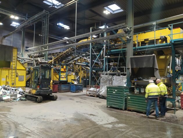 Bild 2 | Damit aus Altgeräten wieder neues Material entstehen kann, müssen die einzelnen Stoffe separiert und aufbereitet werden.