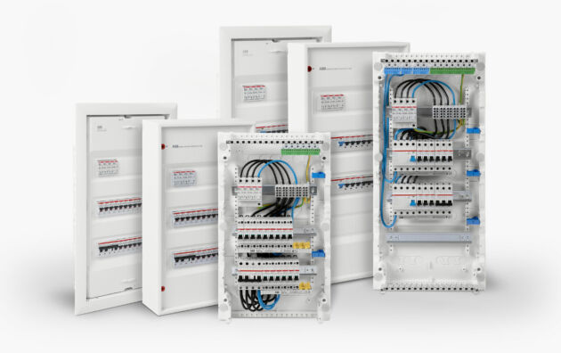 Ein bis zu 130 Prozent vergrößerter Anschlussraum und das übergreifende Zubehör zeichnen die beiden Serien der Stromkreisverteiler aus.