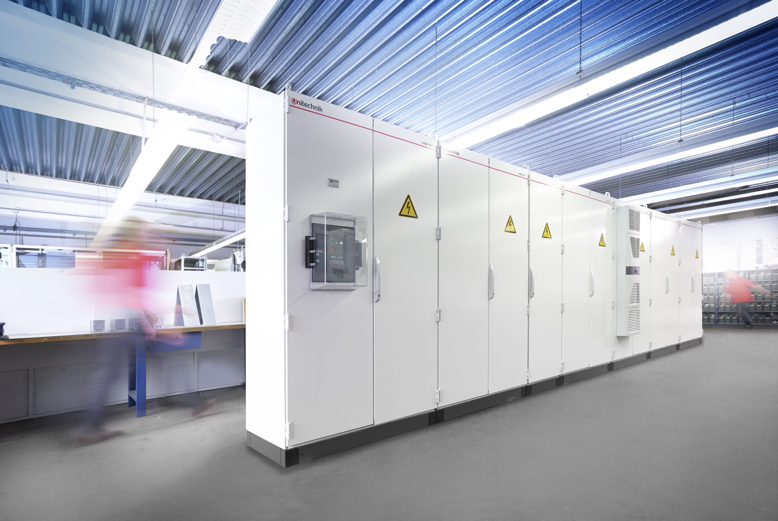 Bild 1 | Auf 3.000 Quadratmetern Produktionsfläche fertigt das UL-international-zertifizierte Unternehmen Schaltschränke nach allen gängigen Werks- und Landesnormen.