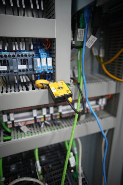 Aktiver Verteiler ASi Safety BWU3373 von Bihl+Wiedemann für die Integration
von Sicherheitsschaltern in das ASi Netzwerk.
