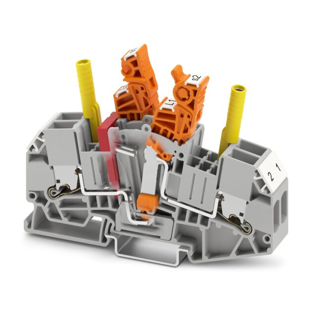 Bild 4 | Der erste Pol eines Wandleranschlussblocks kann mechanisch entkoppelt werden, so dass er separat von der
Nachbarklemme schaltbar ist.