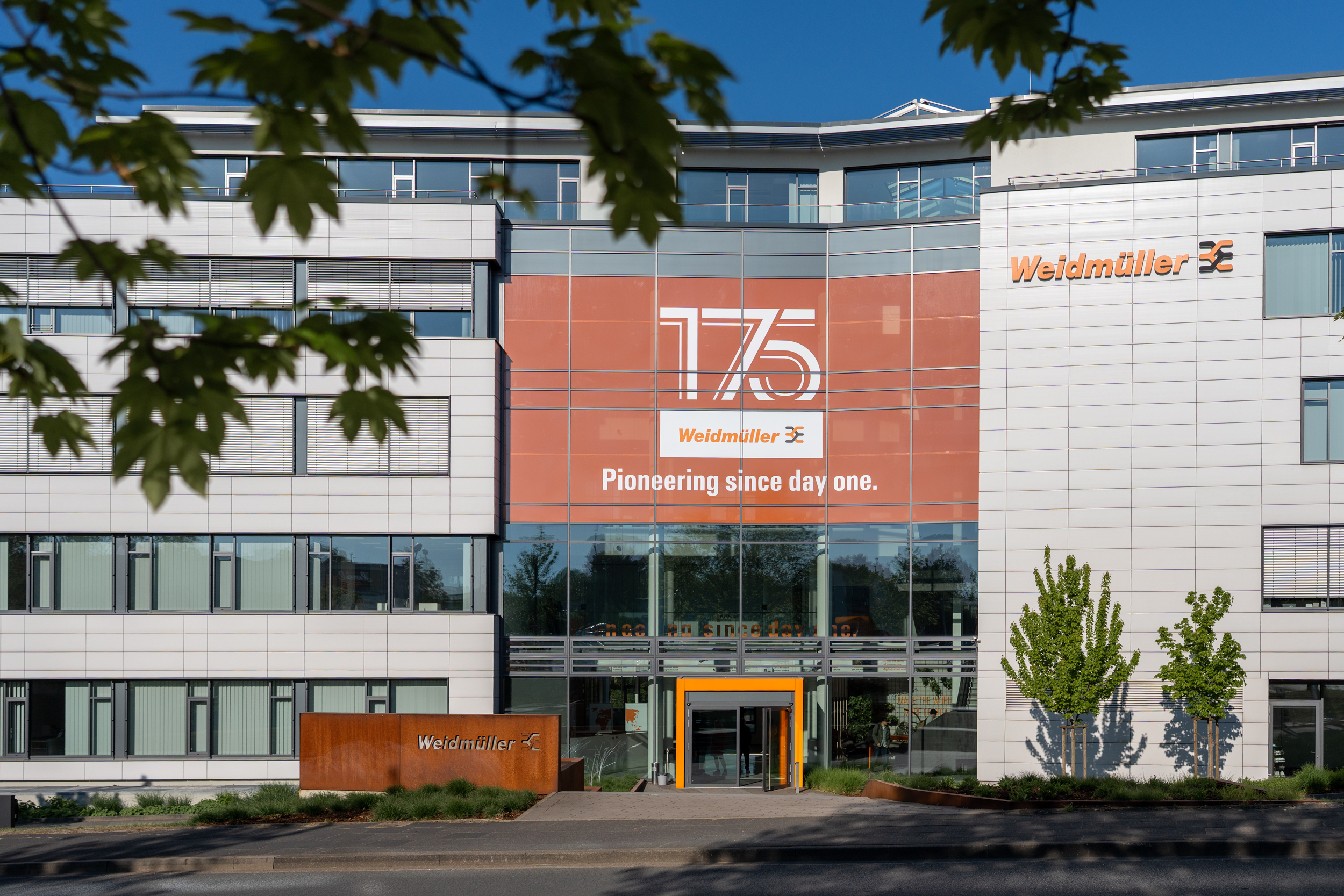 Weidmüller feierte in diesem Jahr sein 175-jähriges Firmenjubiläum. - Bild: Weidmüller GmbH & Co. KG