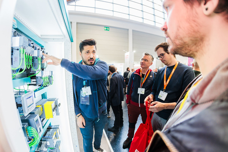 54352329984 9e270e7d6f c