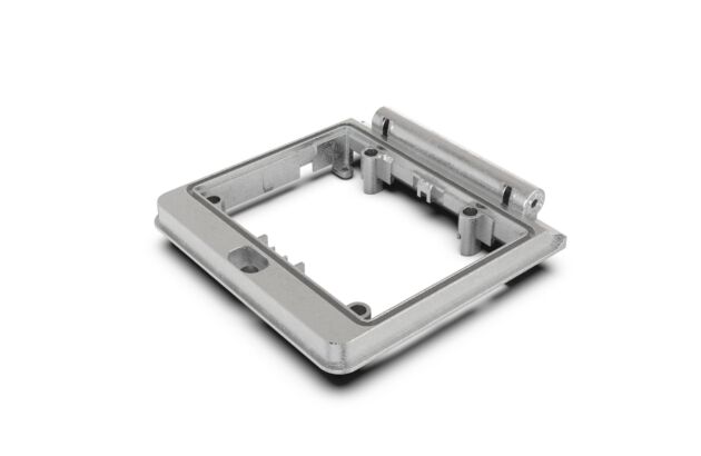 Bild 3 | Zink-Druckguss gehört zu den bewährtesten Fertigungstechniken, wenn es um die Herstellung von stabilen, präzisen Metallbauteilen geht, wie bei diesem speziellen Rahmenteil von Emka.