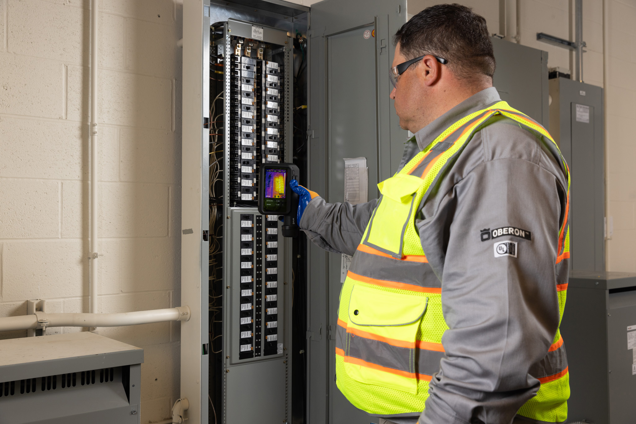 Bild 1 | Die Flir Ixx-Serie ist eine Serie app-fähiger Wärmebildkameras, die Inspektionen schneller, einfacher und konsistenter machen.