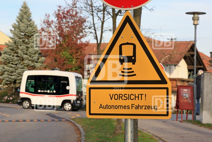 Deutsche Bahn startet selbstfahrende Buslinie