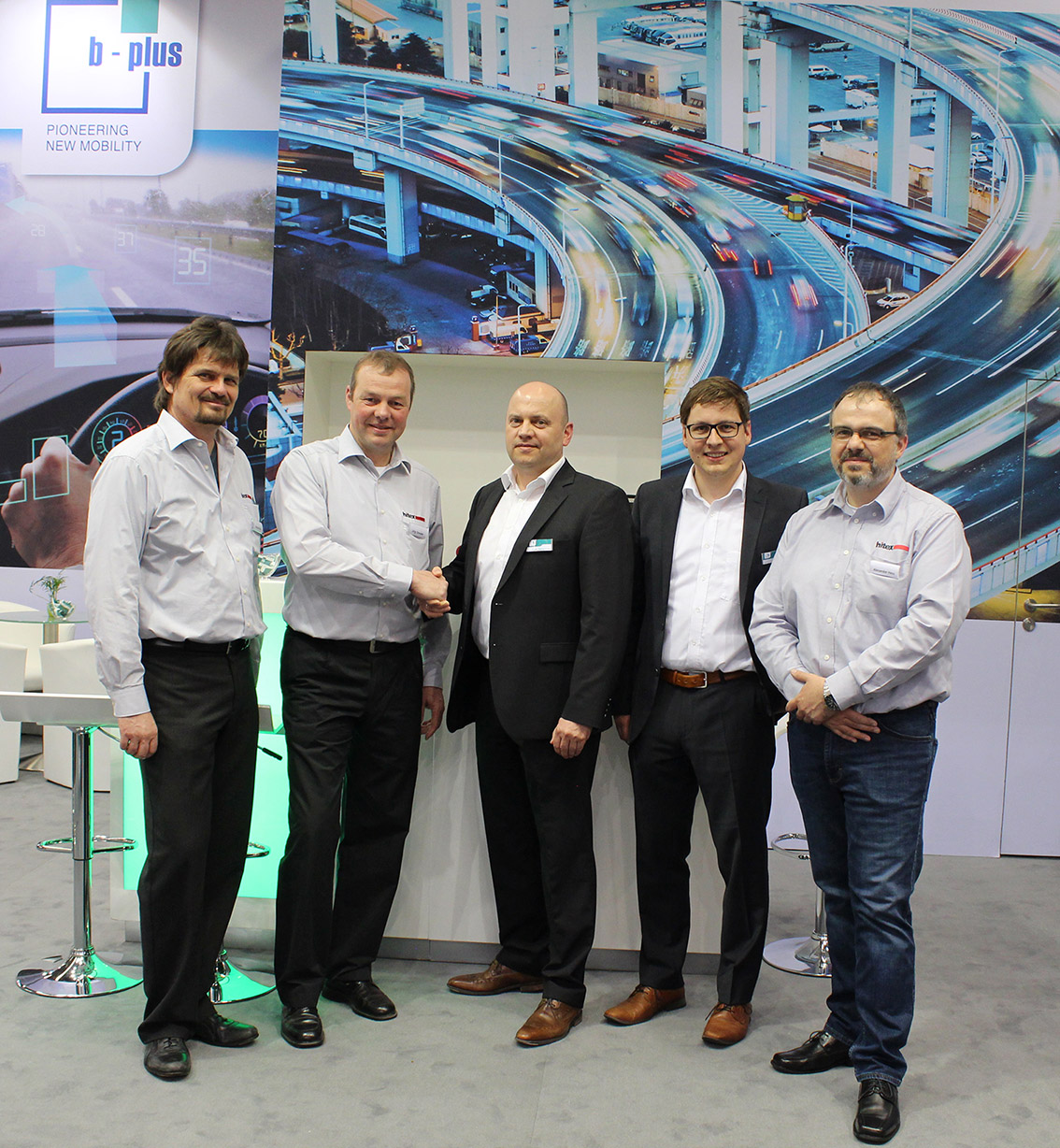 Hitex schließt Vertriebsvereinbarung mit b-plus