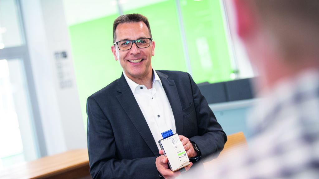 Klaus Böhmer: "Fast allen Kunden ist heute klar, wie wichtig die kommunikative Einbindung einer Stromversorgung in einen größeren
Gesamtzusammenhang ist."