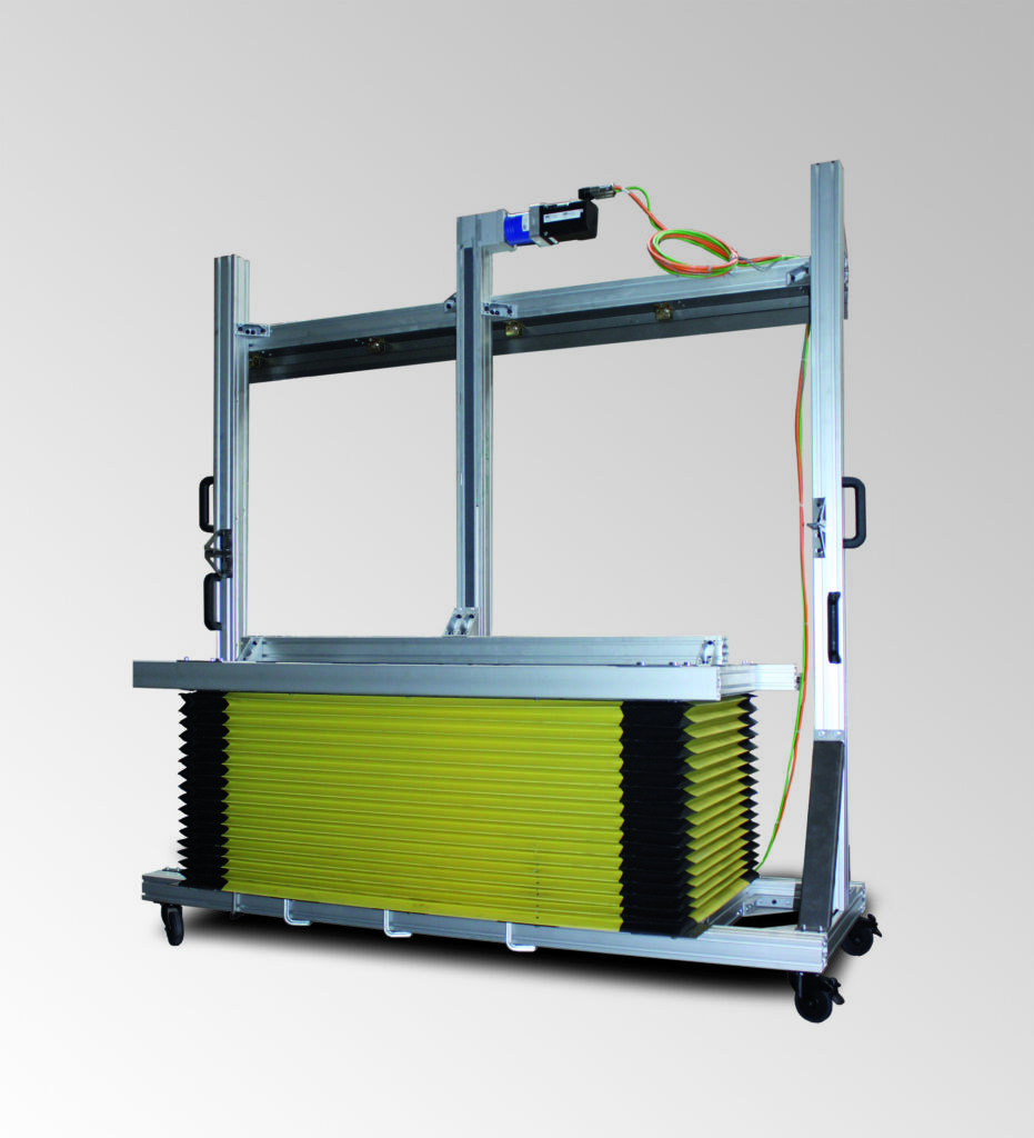 In Hubtischanwendungen realisieren Elastic-Faltenb&auml;lge von Hema einen Griff- und Unterfahrschutz.