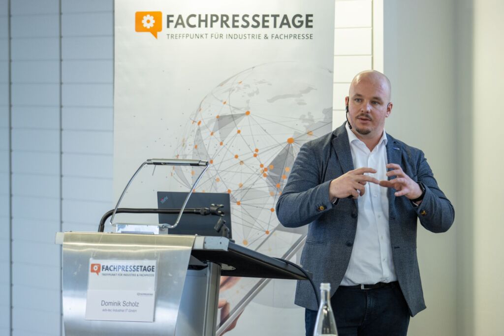 Dominik Scholz, ADS-Tec Industrial ITUnser Ziel ist es,
bestehende Maschinen
mit intelligenter
Infrastruktur
sicher und effizient
zu ergänzen.