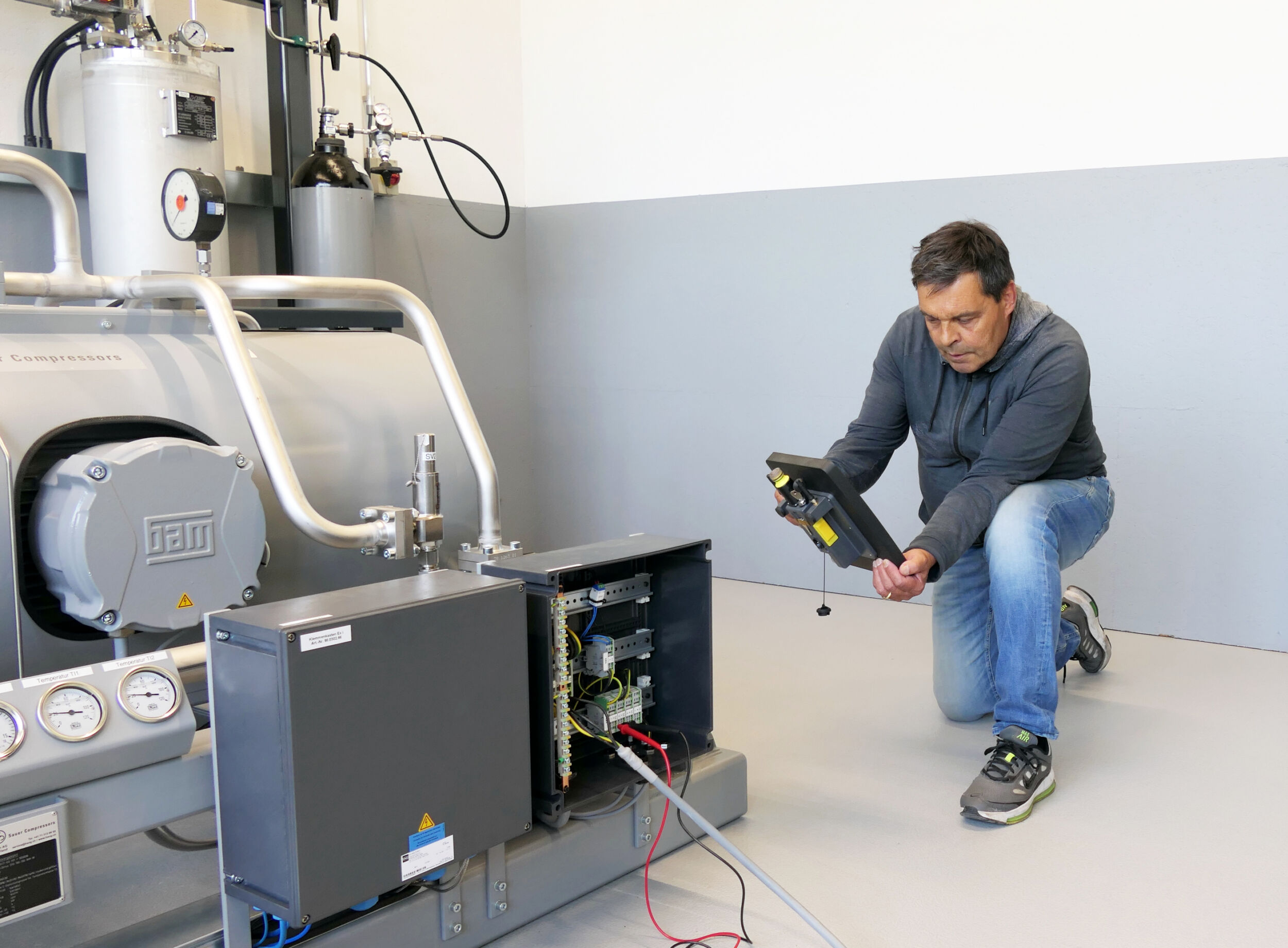 Wireless Panel und Steuerungslösung für Dichtheitsprüfanlage
